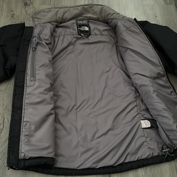 The north face jacket. Size XS - Picture 6 of 11